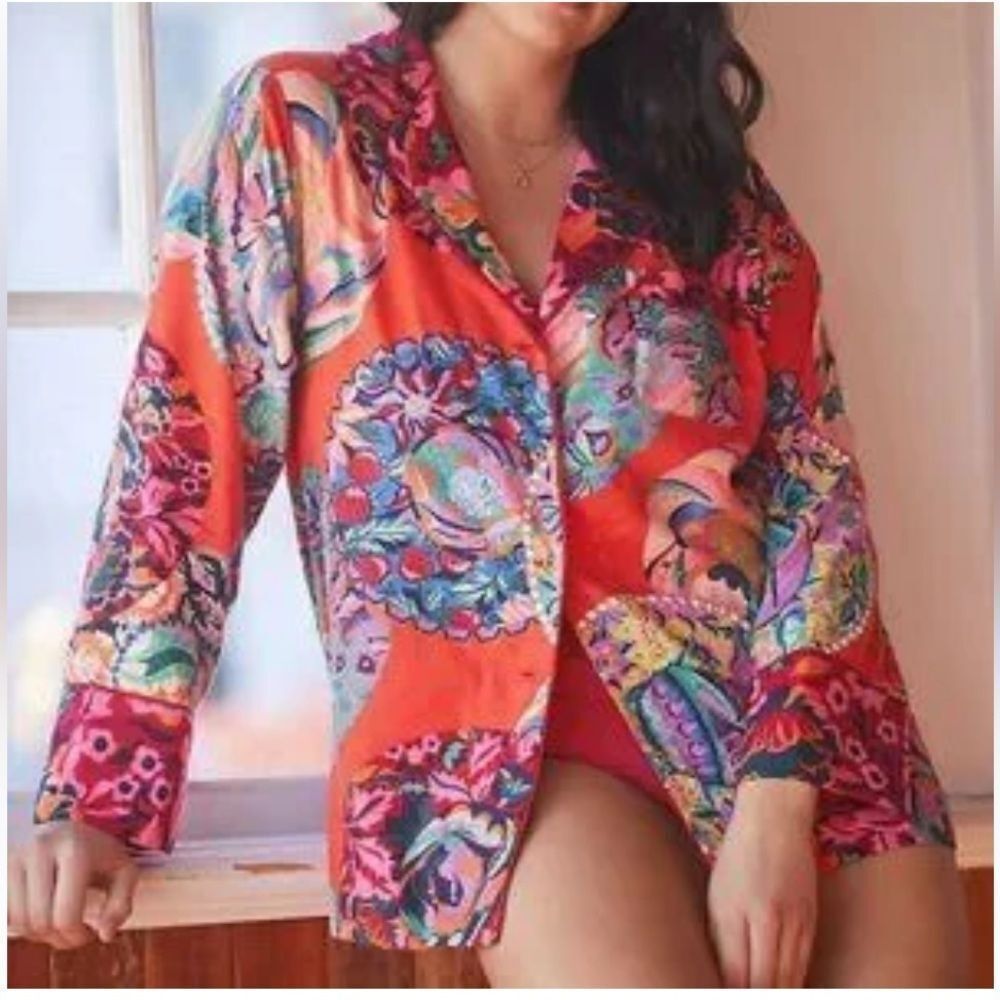 Anthropologie Alexandra
Farmer Secret Garden Flannel
Pajama top size Small